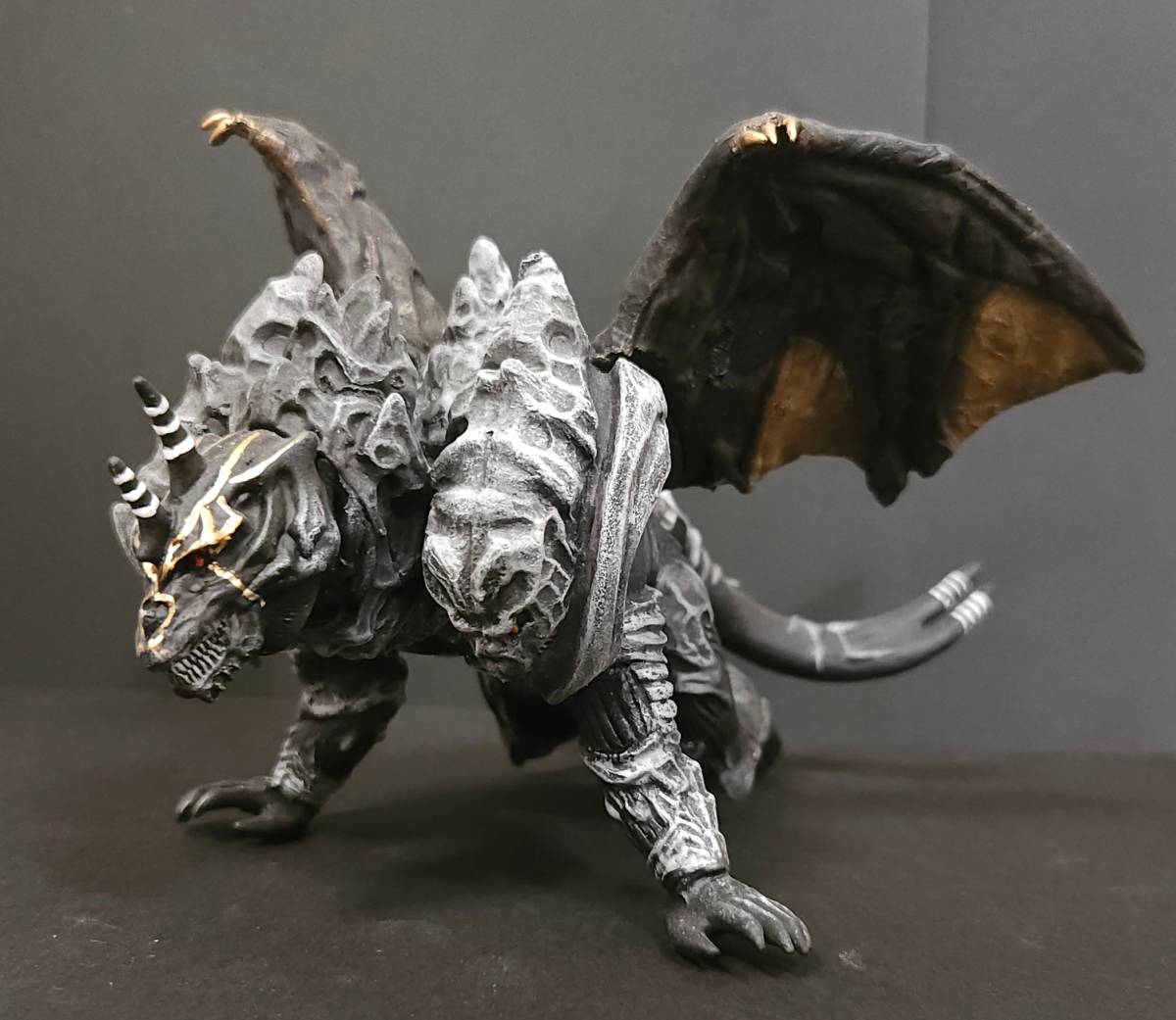 ゴジラ怪獣ソフビ　モンスターX中間体　改造リペイント完成品_画像7