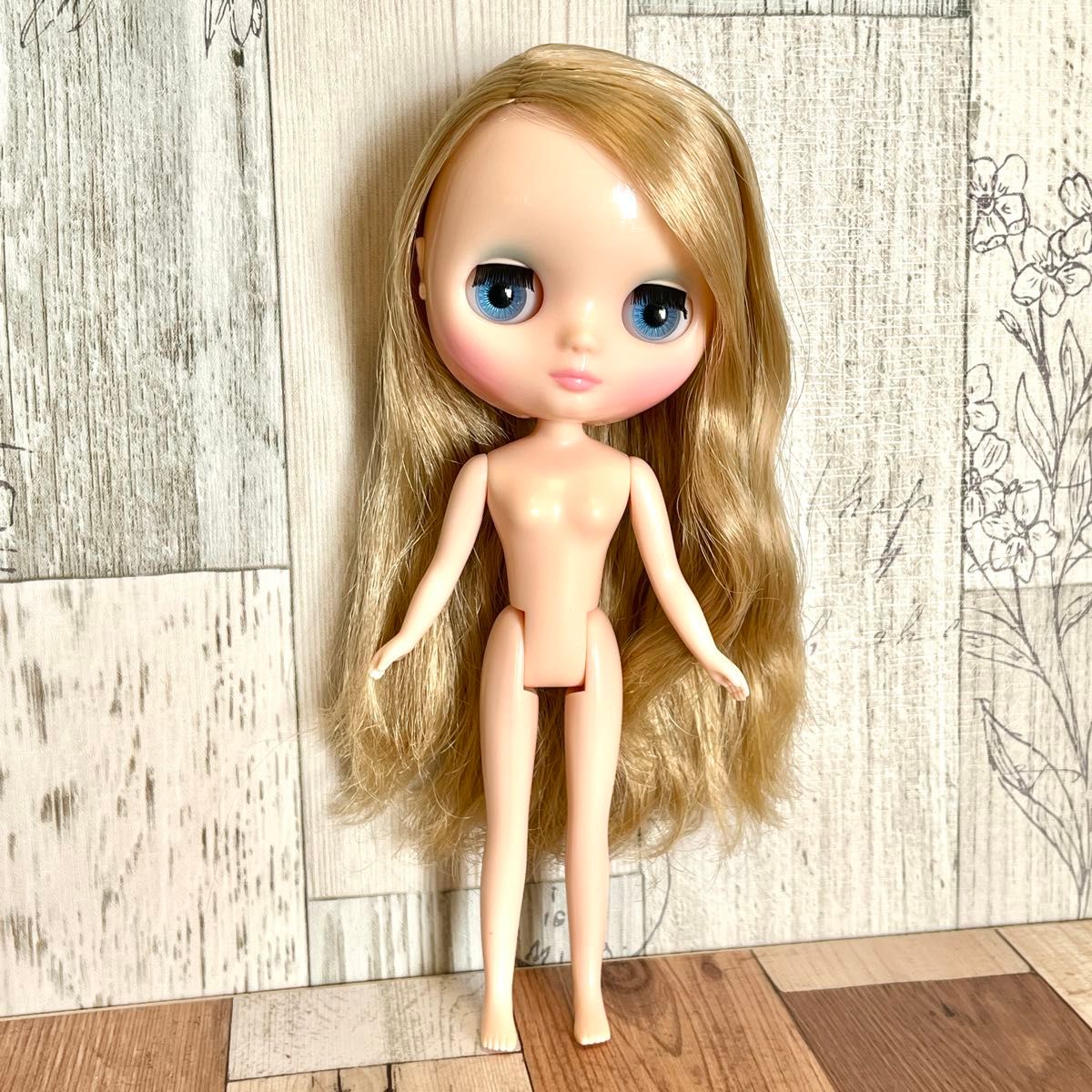 ミディブライス アリシア・カップケーキ 中古本体(お洋服付き ミディブライス アリシア・カップケーキ 中古本体(お洋服付き