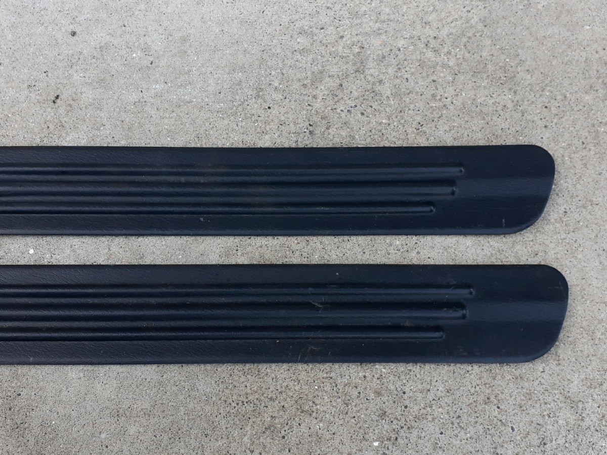 FHK11 March ga yellowtail ore scuff plate left right set kicking plate Nissan genuine products number 76951-77B00