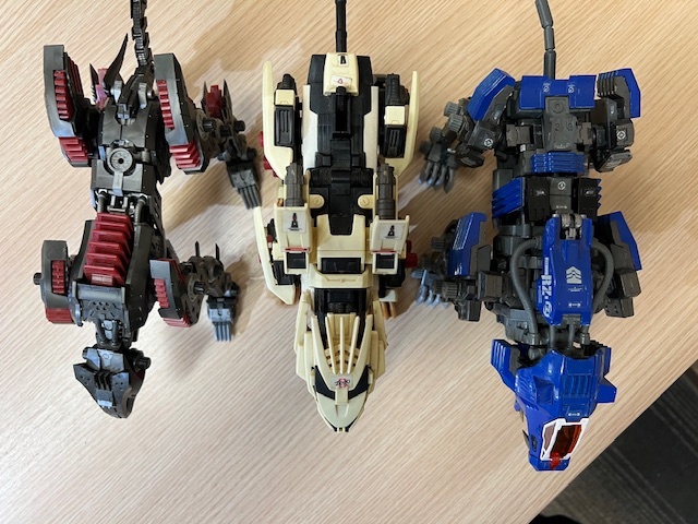 【3837】ZOIDS ゾイド 3点おまとめ シールドライガー ライガーゼロ ライトニングサイクス_画像2