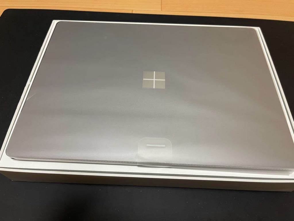 超美品　Surface Laptop4　サーフェス　ラップトップ4　メモリ16GB　SSD256　カラー：プラチナ　13.5インチ_画像1