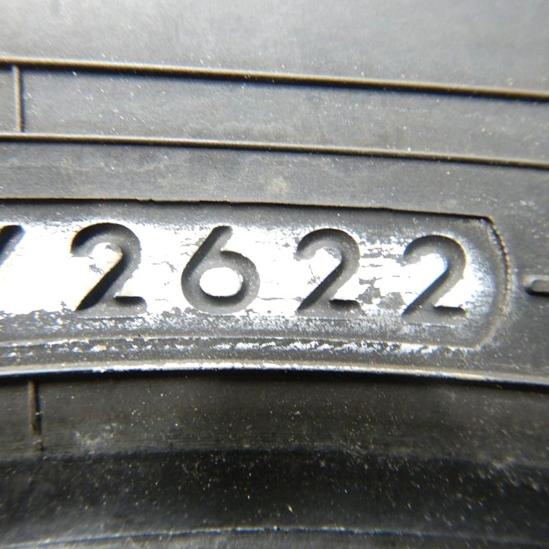 中古タイヤ 215/60r16 タイヤ YOKOHAMA BluEarth-GT AE51 4本セット エスティマ クラウン カムリ マークＸ 中古 16インチ_画像6