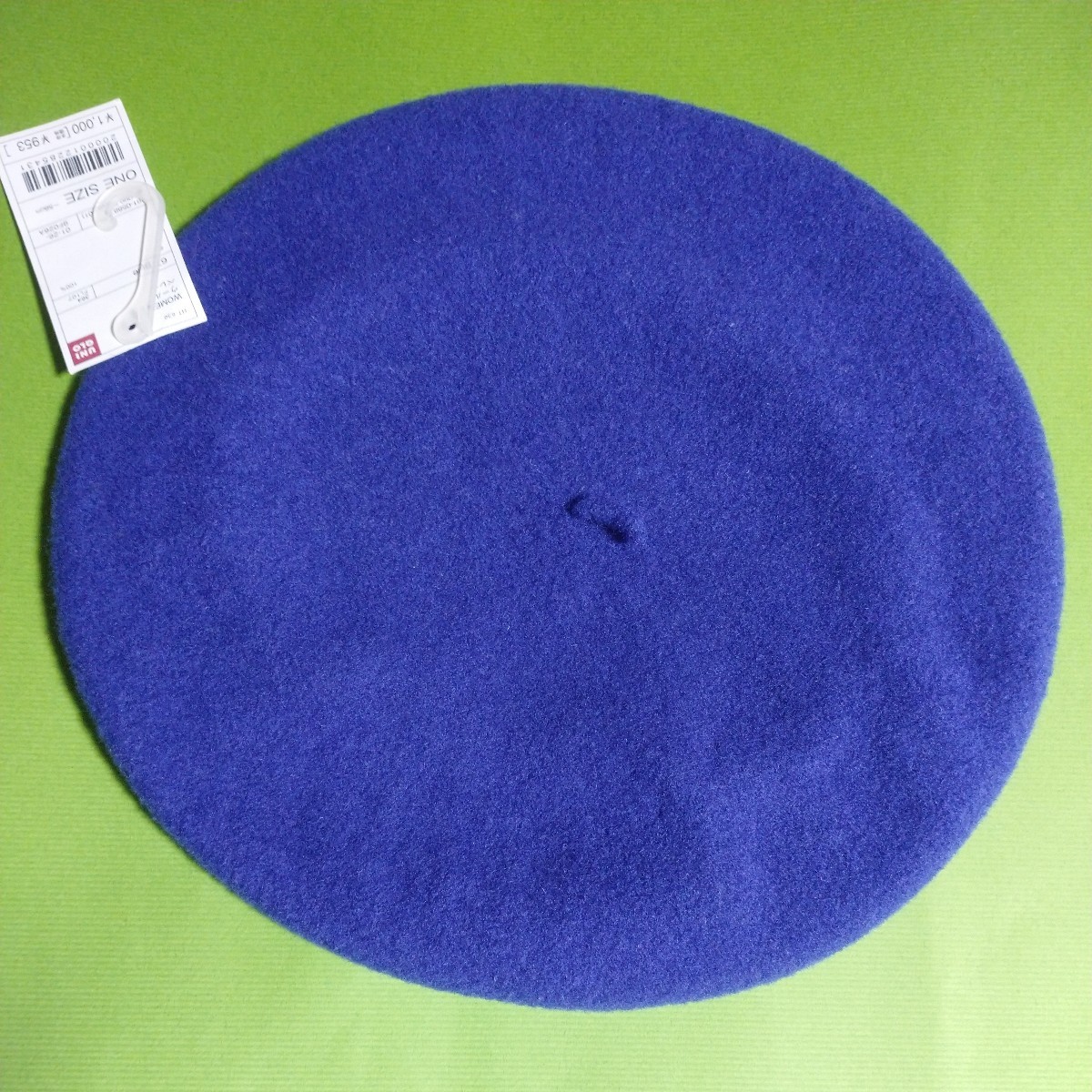 ユニクロ　UNIQLO　ベレー帽　Blue　フリーサイズ〜58cm　タグ付き新品　難あり　即決_実物はもう少し暗めです