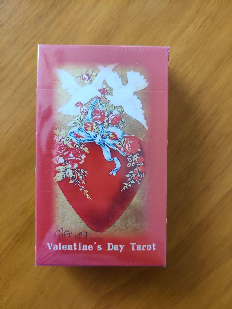 【新品未使用】バレンタインタロットカード　通常サイズ　真っ赤なカード