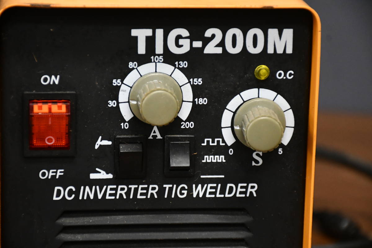 AY1-102 TIG溶接機　セット売り TIG-200M　溶接 溶接機 DC INVERTER TIG WELDER 直流 インバーター　動作未確認_画像3