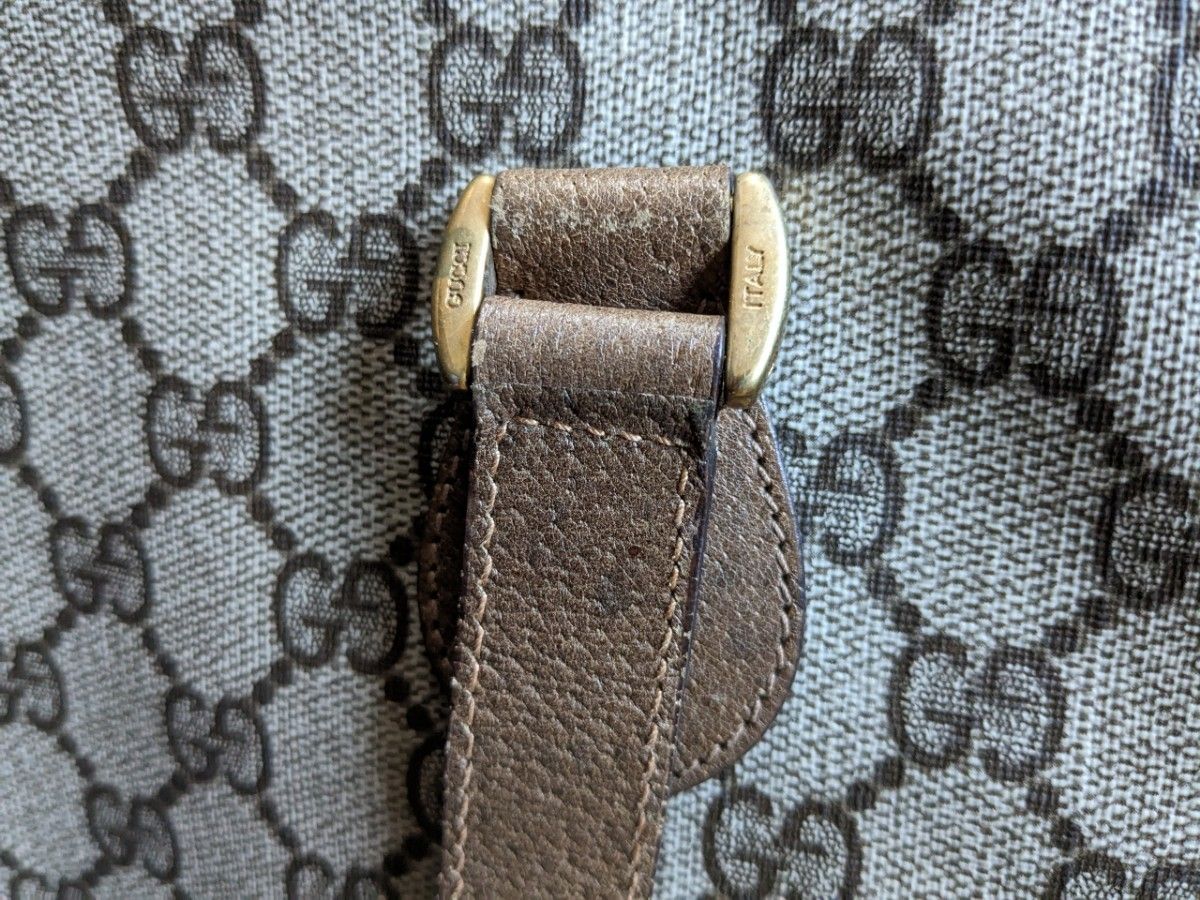 GUCCI　グッチ　ハンドバッグ　GG 総柄　レザー　金具　イタリア製