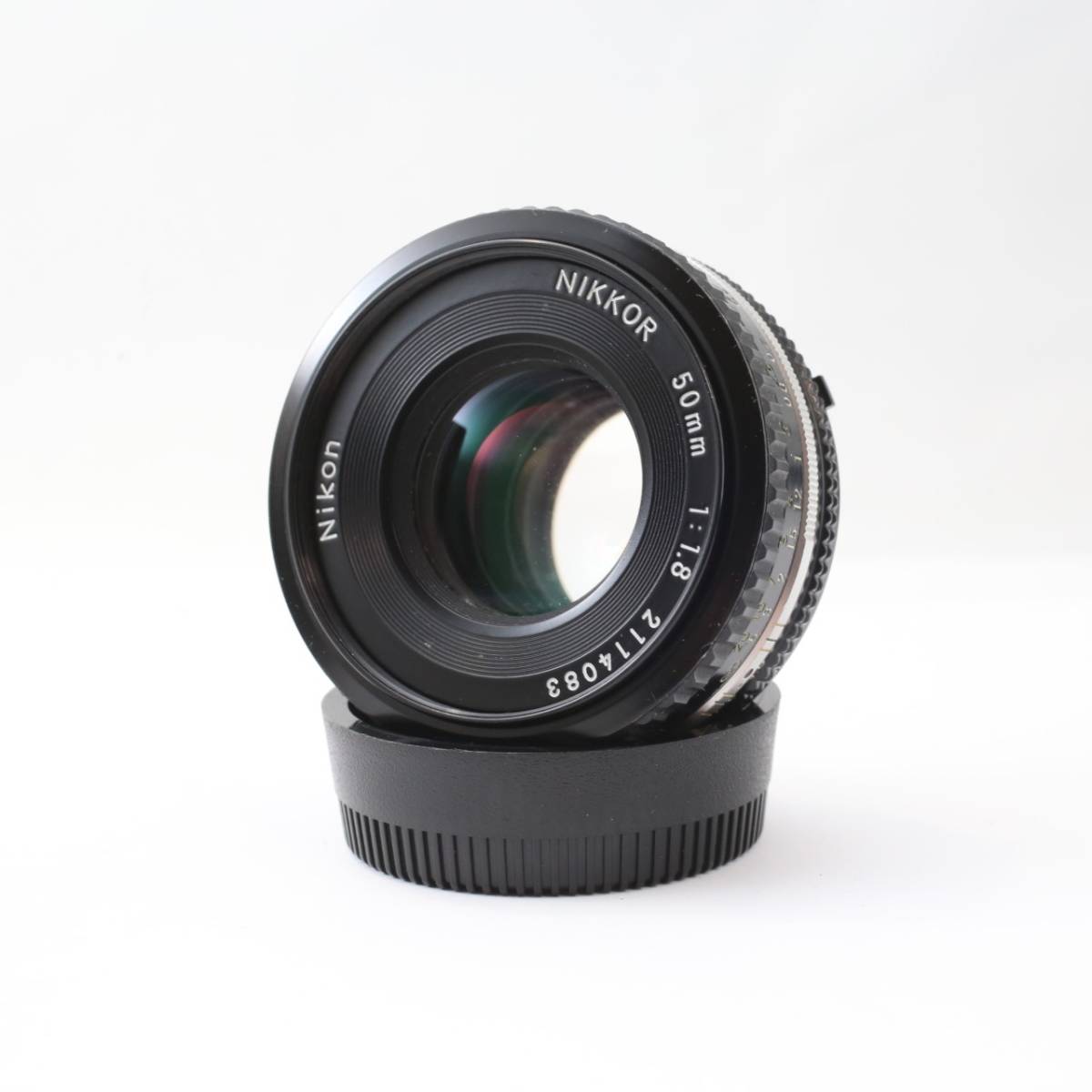 【外観並品】ニコン Nikon Ai-s NIKKOR 50mm F1.8 パンケーキレンズ (S523)_画像1