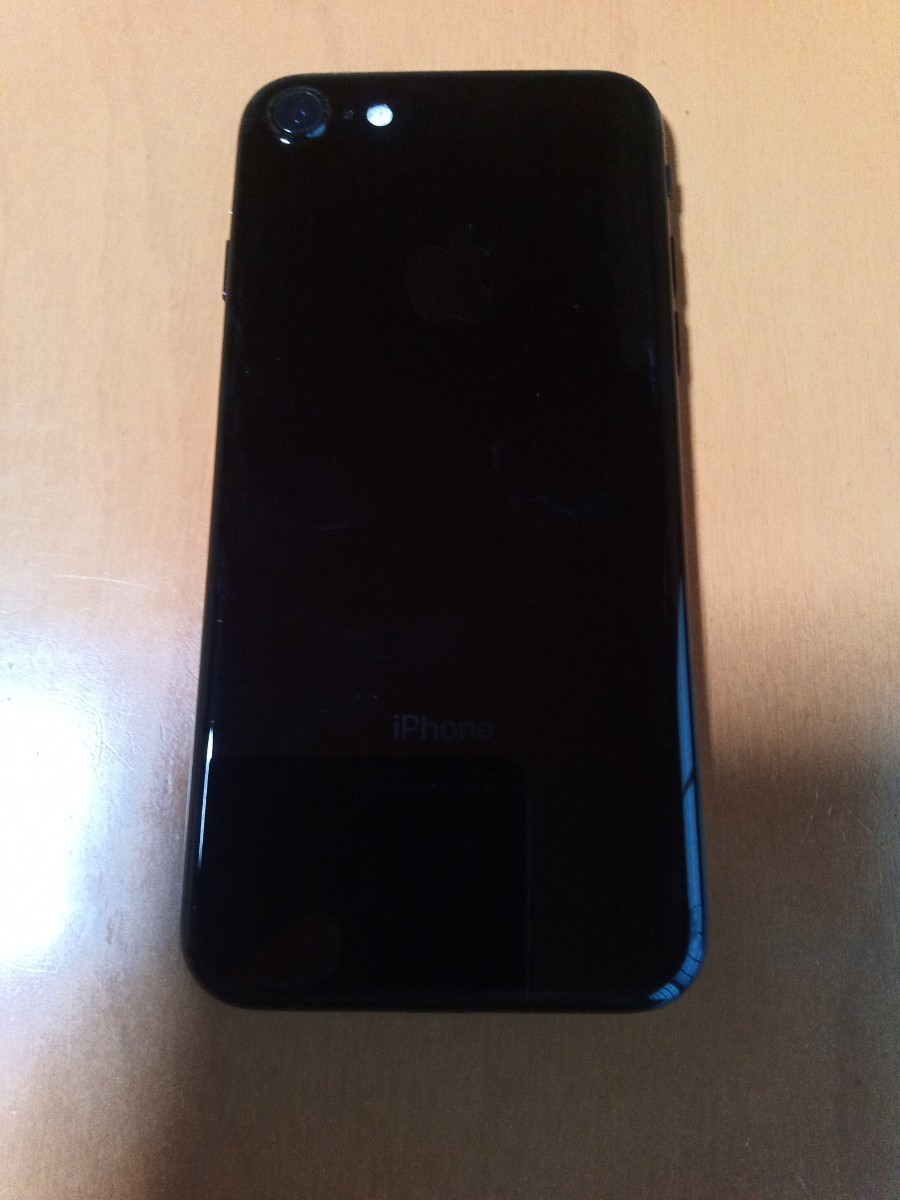 iPhone7 ジェットブラック 128GB SIMフリー ジャンク扱い_画像4
