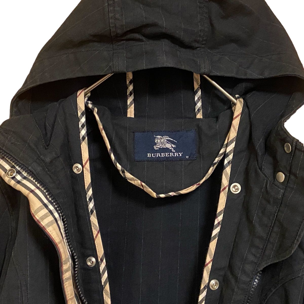 BURBERRY バーバリー フード コート C W F (フランス)社製 BURBERRY バーバリー フード コート C W F (フランス)社製