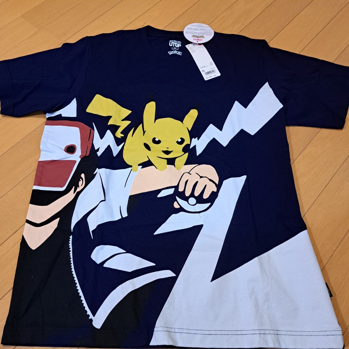 [ new goods unused ] Pokemon Uniqlo UT 2019 T-shirt XL Pokemon Pikachu red 