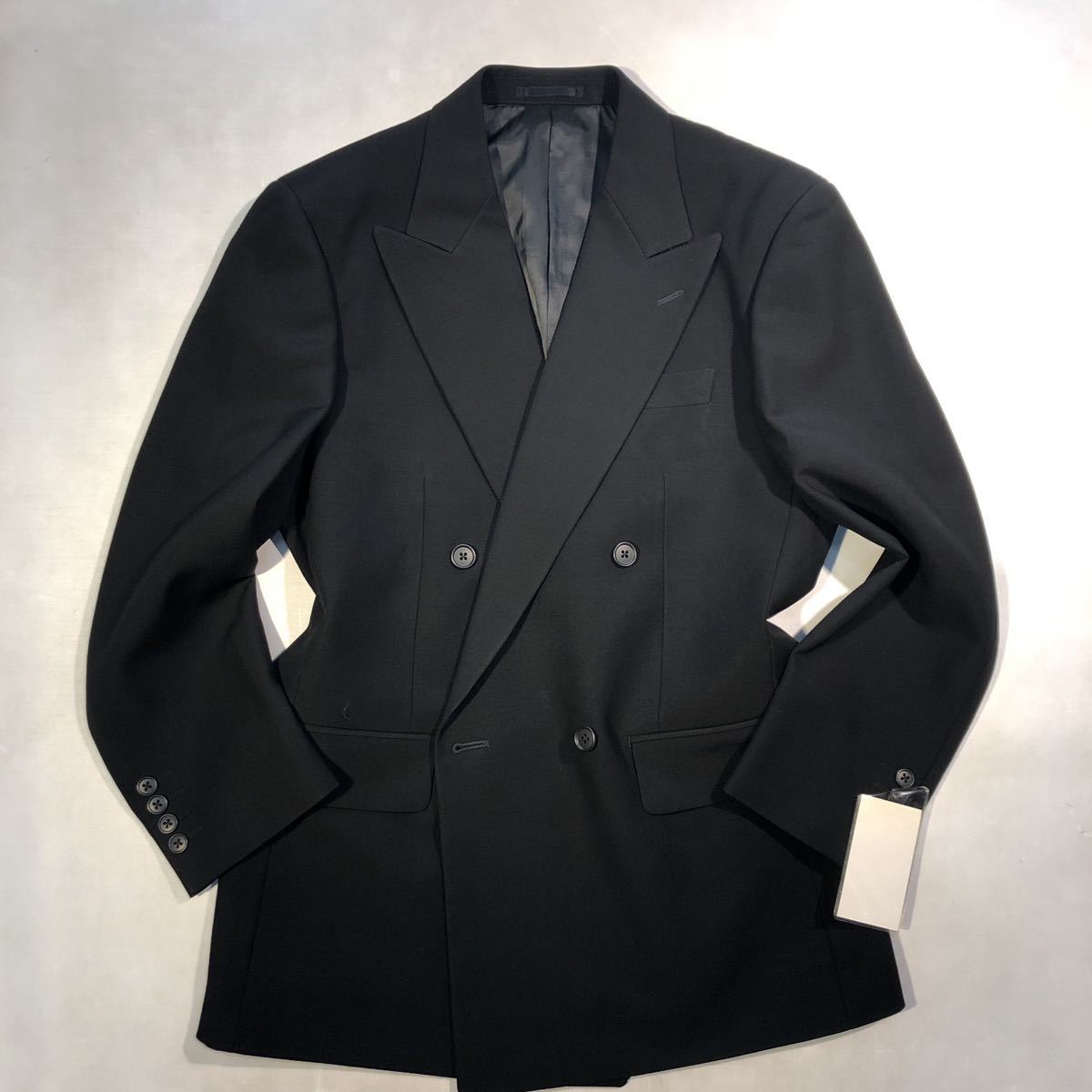 新品 定価3.9万【サイズAB7XL★Kanebo礼服】4Bダブルスーツ 漆黒フォーマル 背抜き ノーベンツ 2タック アジャスター付き ウール100%_画像2