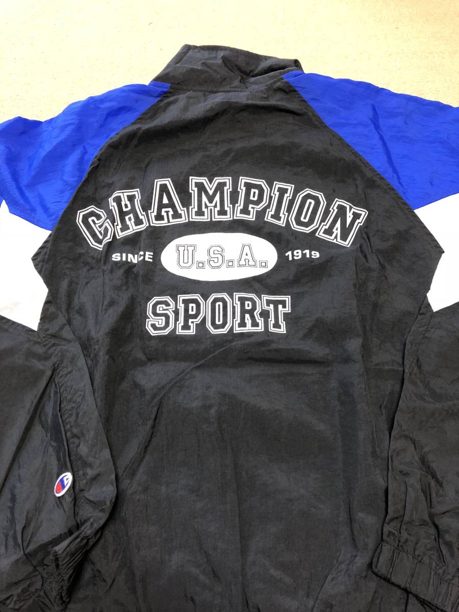 ☆新品☆未使用☆自宅保管品☆チャンピオン champion ウィンドブレーカー 切り替えデザイン ジャンパー アメカジ 男女兼用 スポーツ_画像5