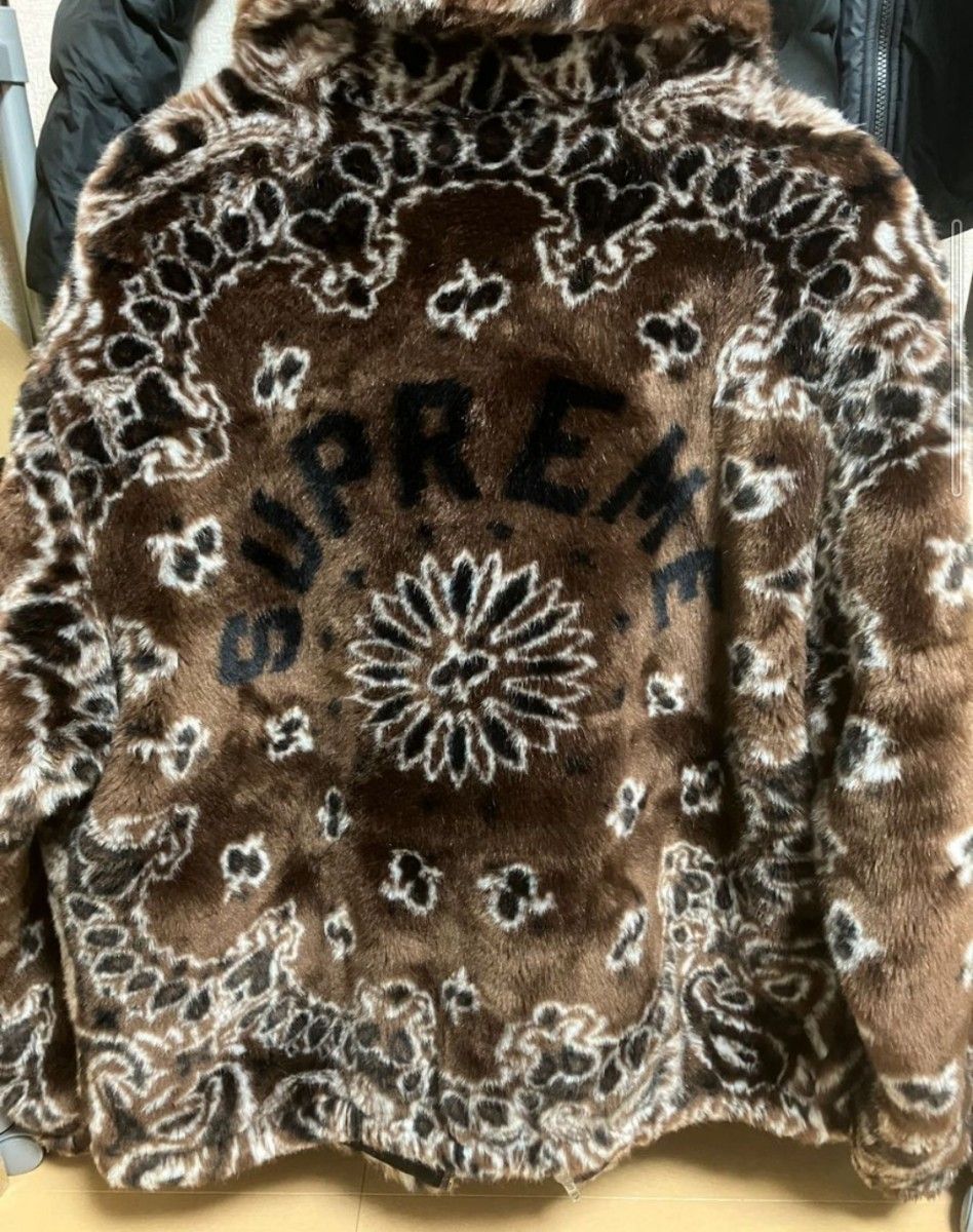 Supreme Bandana Faux Fur Bomber Jacket XL|Yahoo!フリマ(旧 Supreme Bandana Faux Fur Bomber Jacket XL|Yahoo!フリマ(旧