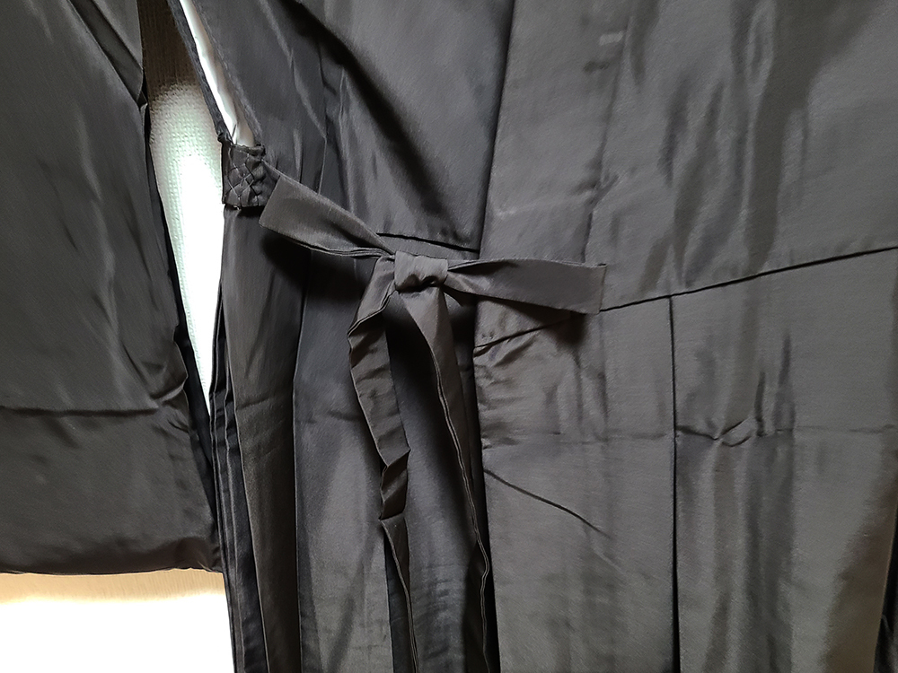 09) 浄土宗 大住法衣店 黒衣 冬用 僧侶仏教仏具法衣袈裟装束制服 09) 浄土宗 大住法衣店 黒衣 冬用 僧侶仏教仏具法衣袈裟装束制服