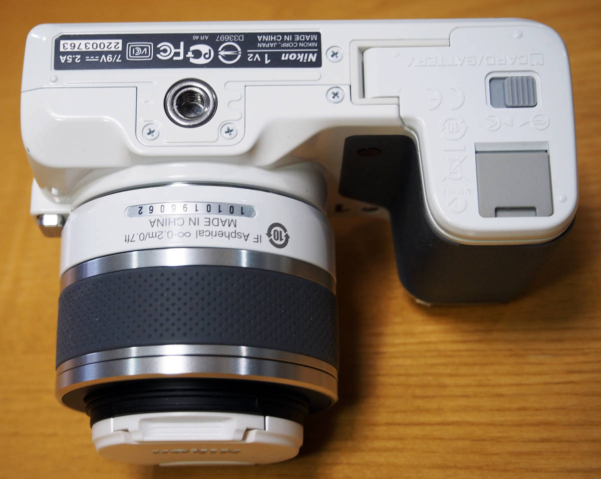 Nikon Nikon1 V2白 10-30mm 1:3.5-5.6 VR付_画像6