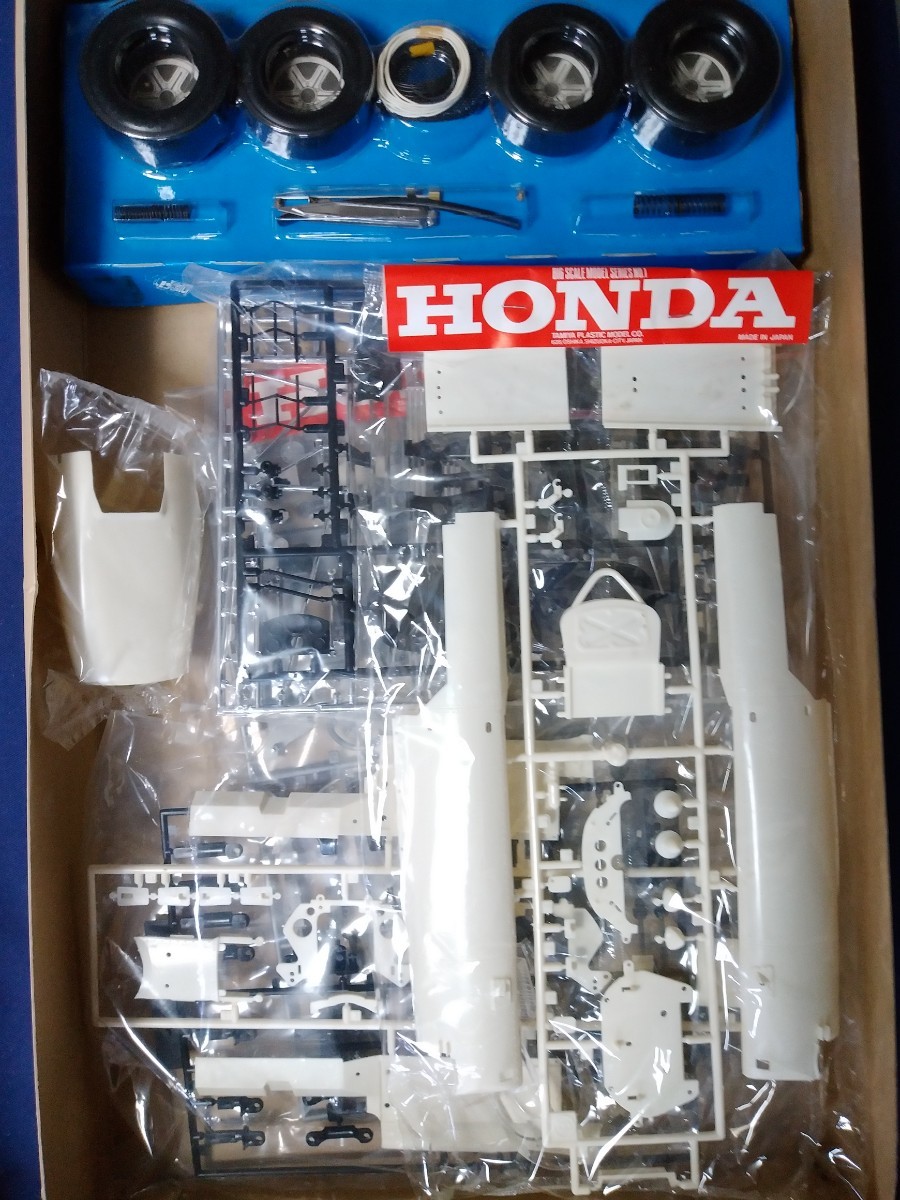 タミヤ 1/12 HONDA F-1 RA273 BIG SCALE 　1986 ウィリアムホンダ F-1 GP タイトル獲得記念_画像3