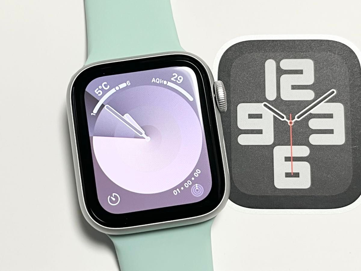 【美品】Apple Watch SE（第2世代）GPS＋Cellularモデル 40mm シルバーアルミニウム