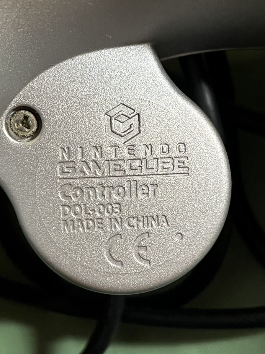 任天堂　ニンテンドー　Nintendo ゲームキューブ　コントローラー　３色　Wiiでも使えます。　オレンジ 紫　シルバー