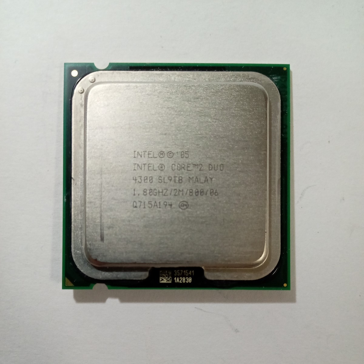 Intel Core 2 Duo E4300　（1.8GHz　LGA775）　SL9TB_画像1