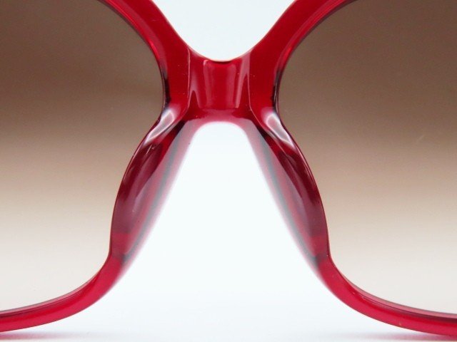 K01 прекрасный товар FENDI Fendi боковой Zucca Logo пластиковая оправа солнцезащитные очки FS5302A бордо 