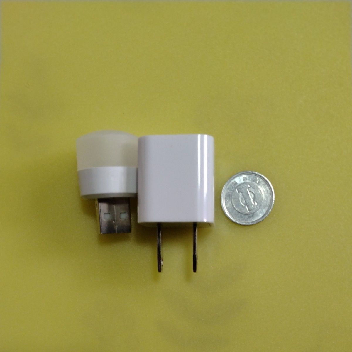 工具道具　 LEDライト白色 USB電源付き　差し替えると充電器として使用可能