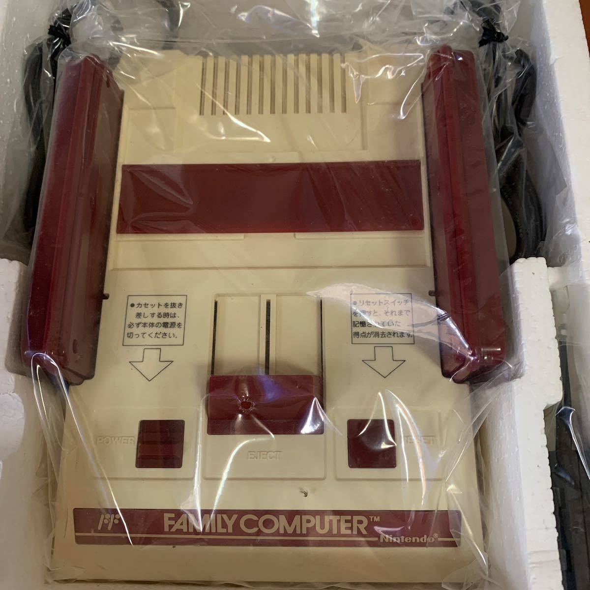 【dd39】新品未使用 Nintendo ファミリーコンピュータ 本体_画像3