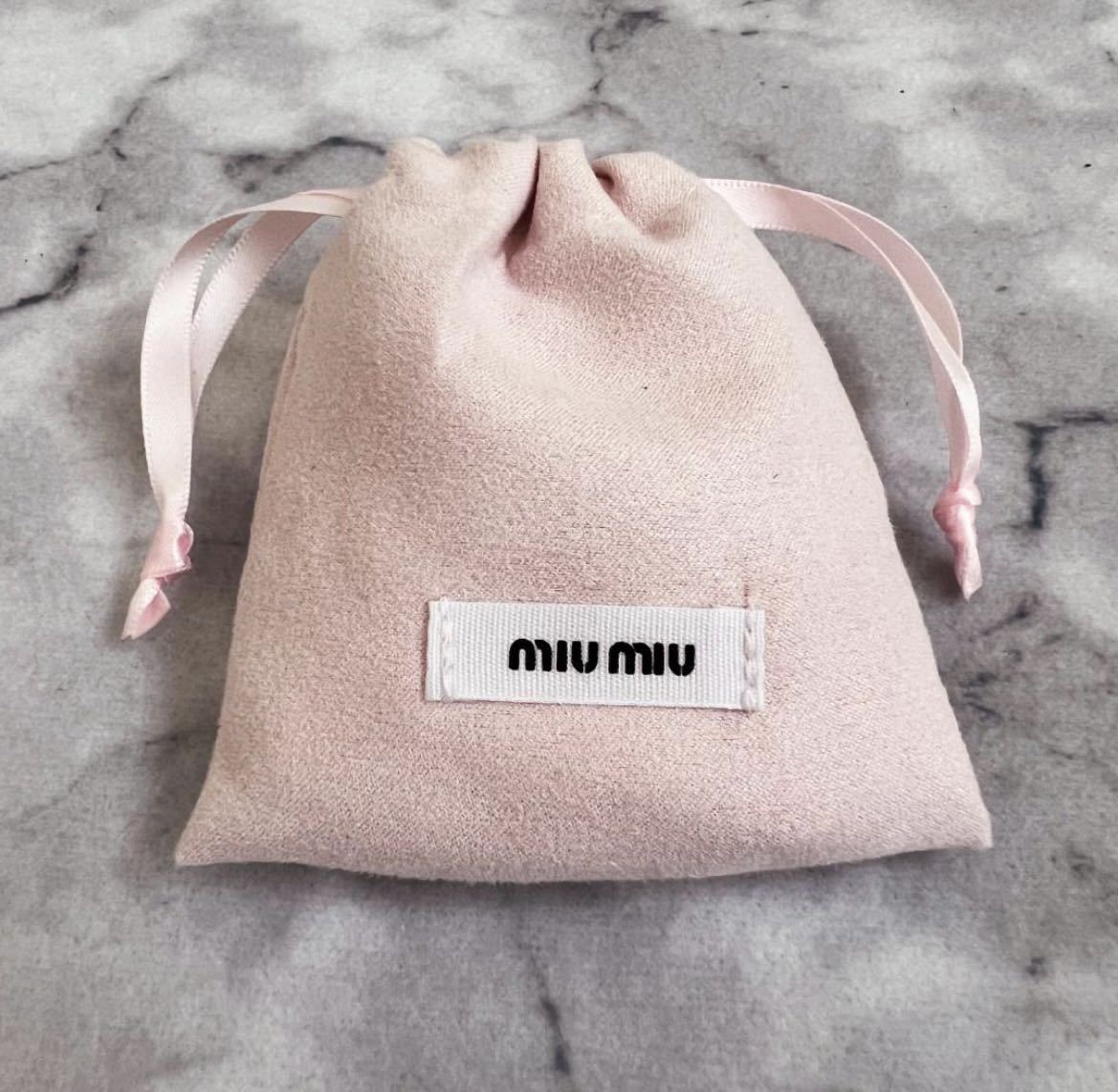 値下げ 新品 未使用 ミュウミュウ miu miu ミウミウ 新品 ミラー 値下げ 新品 未使用 ミュウミュウ miu miu ミウミウ 新品 ミラー