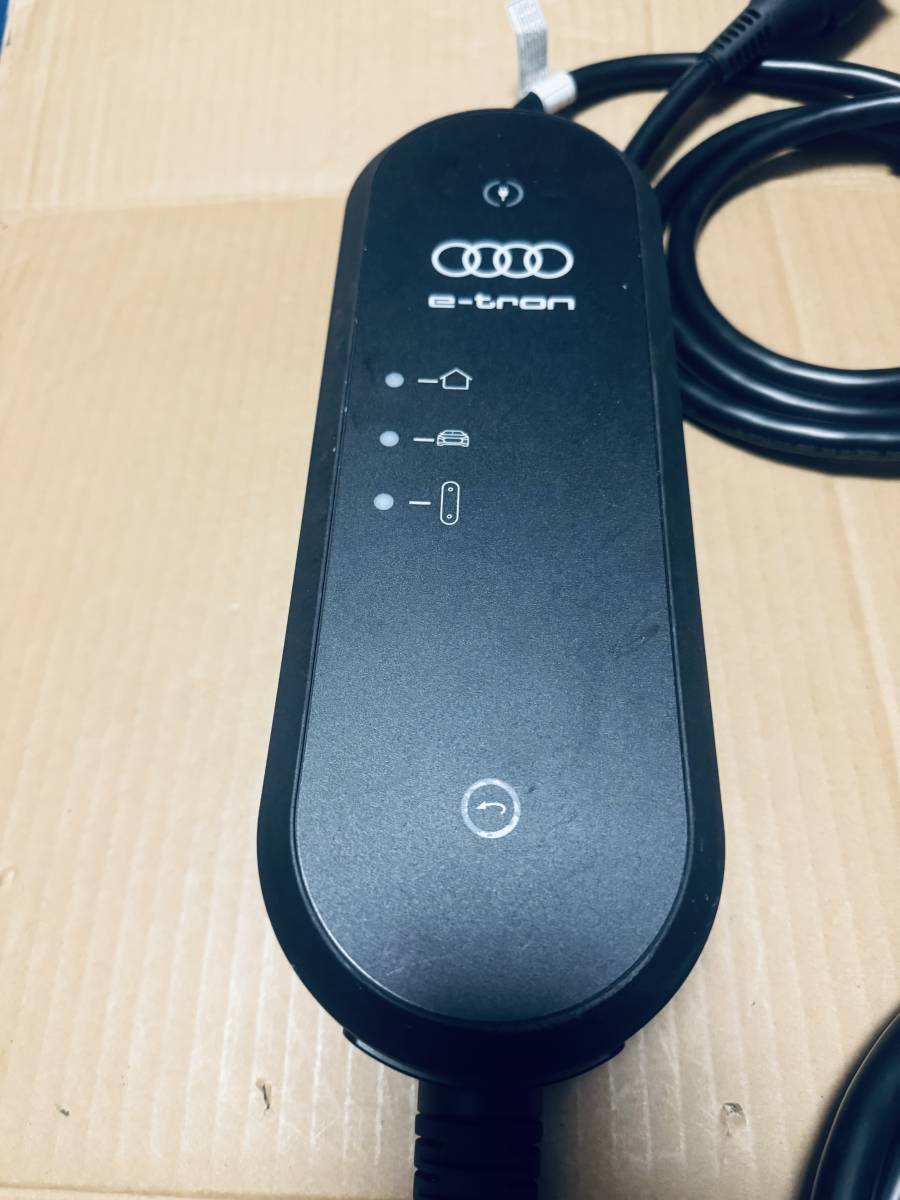 アウディ純正 e-tron用充電ケーブル|Yahoo!フリマ(旧PayPay アウディ純正 e-tron用充電ケーブル|Yahoo!フリマ(旧PayPay