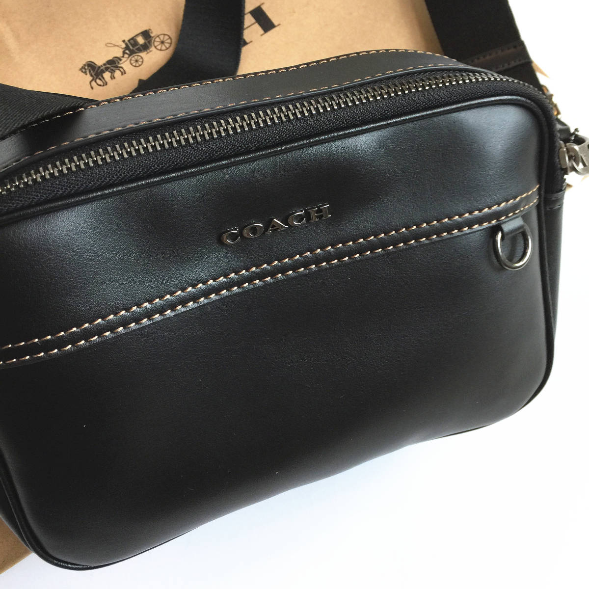 ☆新品☆コーチ/COACH バッグ C4148 ブラック メンズショルダーバッグ ボディーバッグ クロスボディー 斜めがけ アウトレット品_画像4