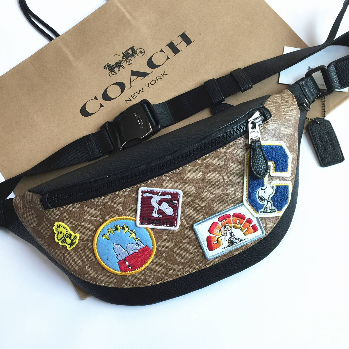 ☆新品☆コーチ/COACH C4028 COACH X PEANUTS ピーナッツコラボ スヌーピーベルトバッグ ウエストバッグ ボディーバッグ アウトレット品_画像1