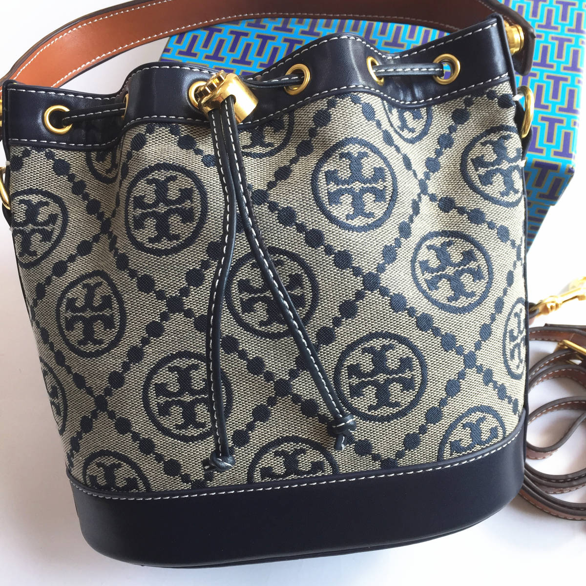 ☆新品☆TORY BURCH/トリーバーチバッグ バケットバッグ トートバッグ ショルダーバッグ 2WAYバッグ 箱あり アウトレット品_画像3