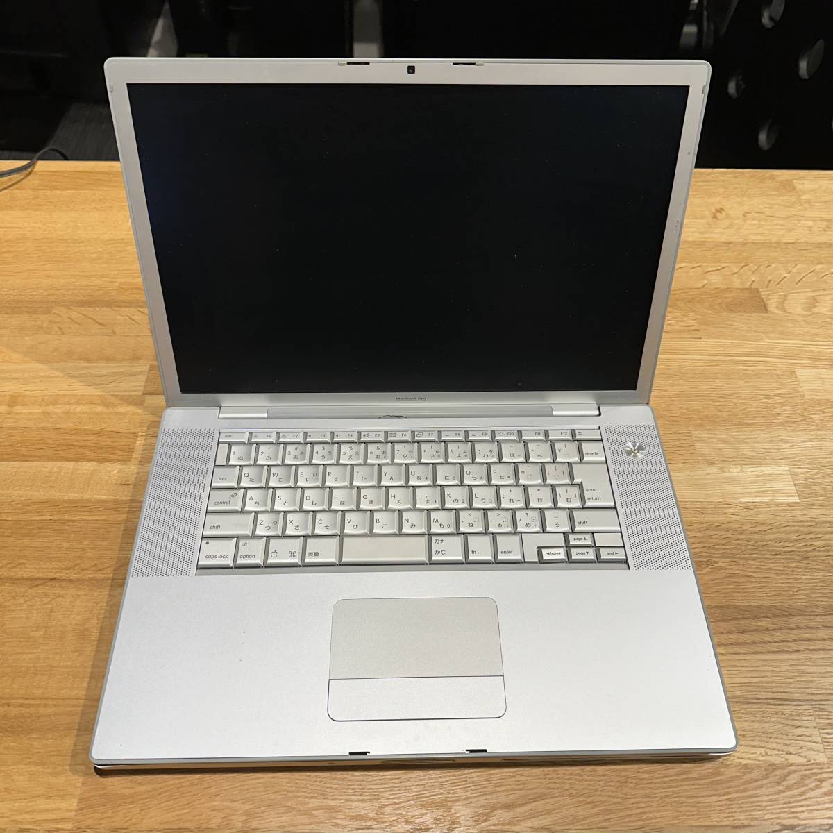 ジャンク MacBook Pro A1226 箱 電源ケーブル 保証書 説明書付き インストールディスクなし ハードディスクなし_画像4