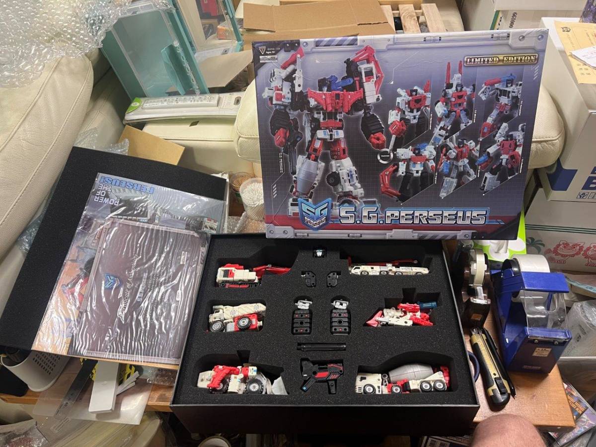 TFC SG Perseus (Hercules) デバスター似 トランスフォーマー ボットコン シャッタードグラス 新品同様 完品 箱痛み有 送料無料 同梱可