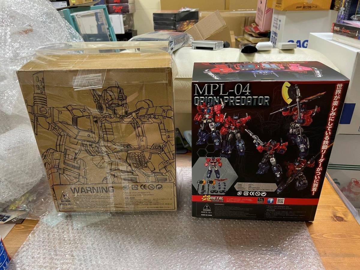 BANANA FORCE MPL-04 Orion Predator / コンボイ IDW 開封のみ未 BANANA FORCE MPL-04 Orion Predator / コンボイ IDW 開封のみ未