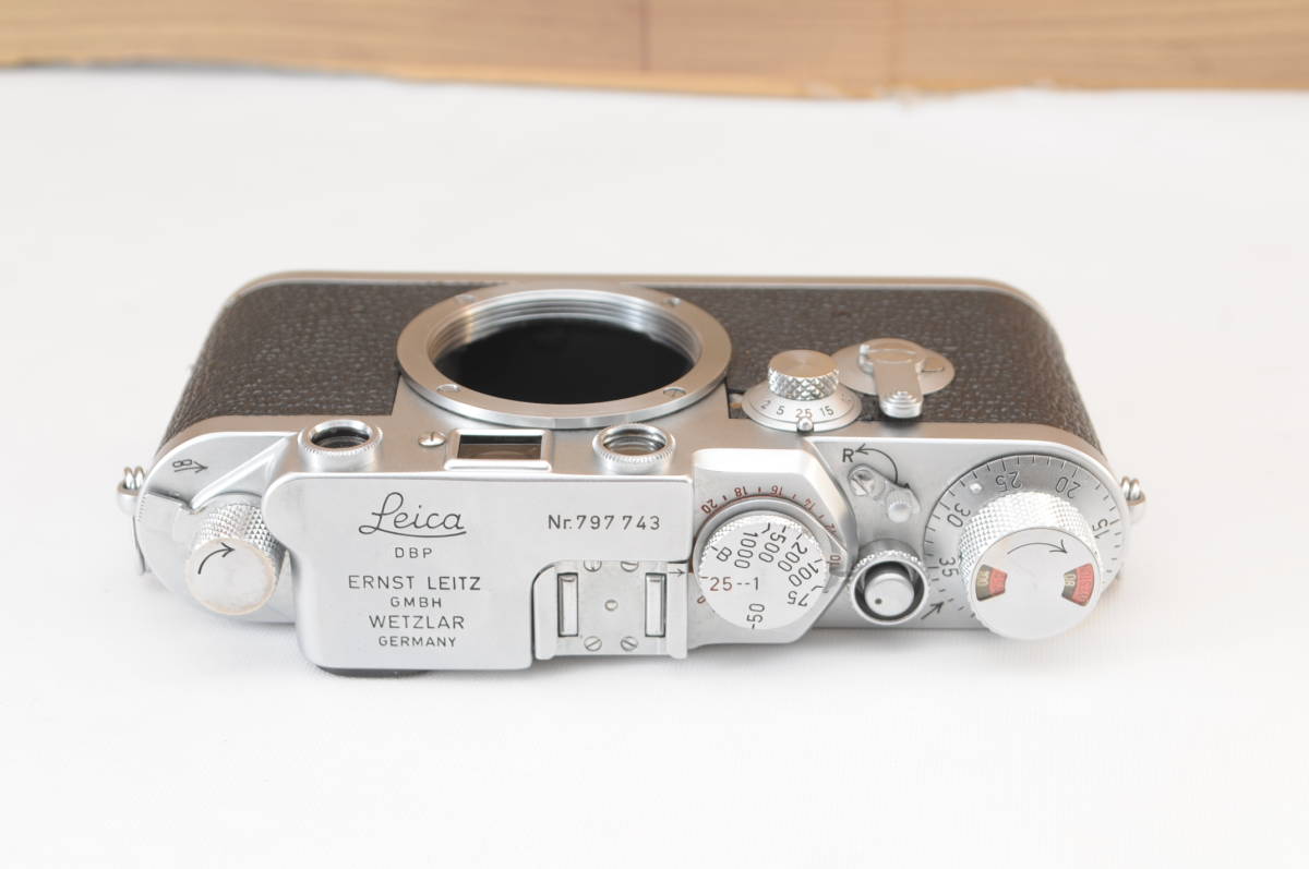 【全国送料無料】 LEICA IIIF ボディ元箱付き ☆画像通りとても綺麗な外観とレンズです。_画像3