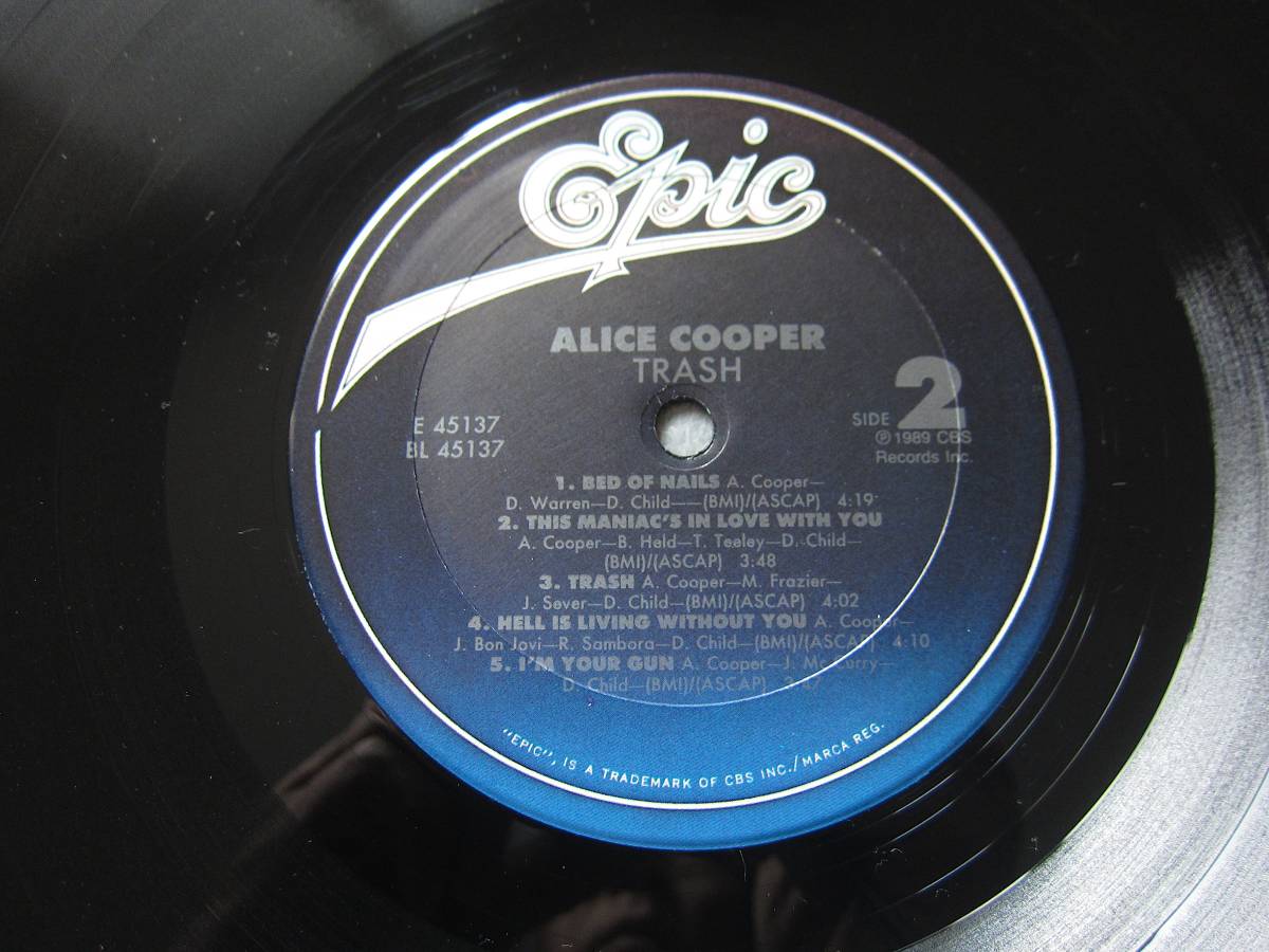 □ ALICE COOPER TRASH レアアナログ米盤オリジナル！両面STERLING刻印 BON JOVI AEROSMITH WINGERの画像6