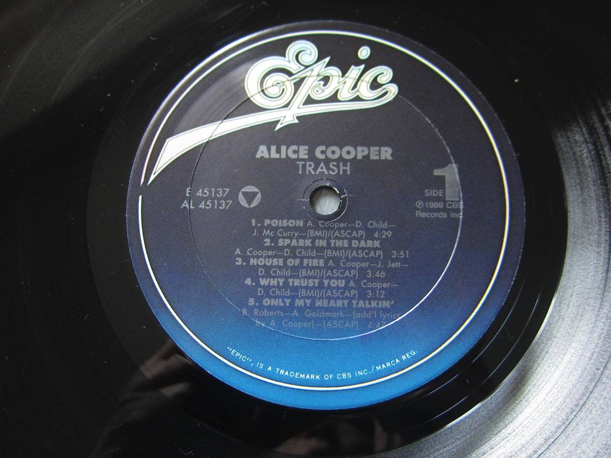 □ ALICE COOPER TRASH レアアナログ米盤オリジナル！両面STERLING刻印 BON JOVI AEROSMITH WINGERの画像3