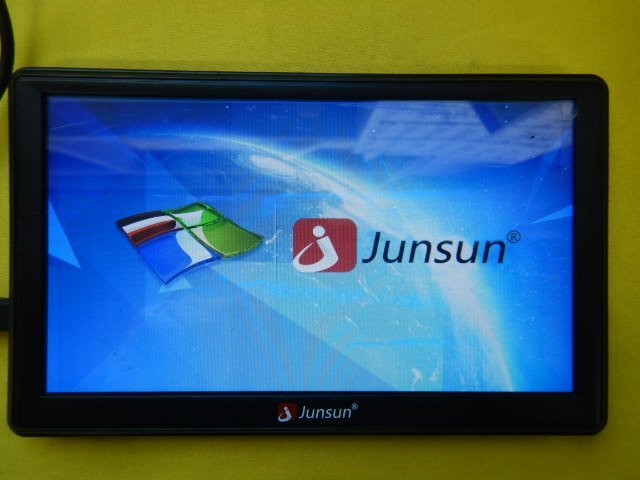 ◆Junsun ポータブルナビ◆送料無料◆USB電源 Bluetooth/ゲーム/FMトランスミッター 【24010502】の画像4
