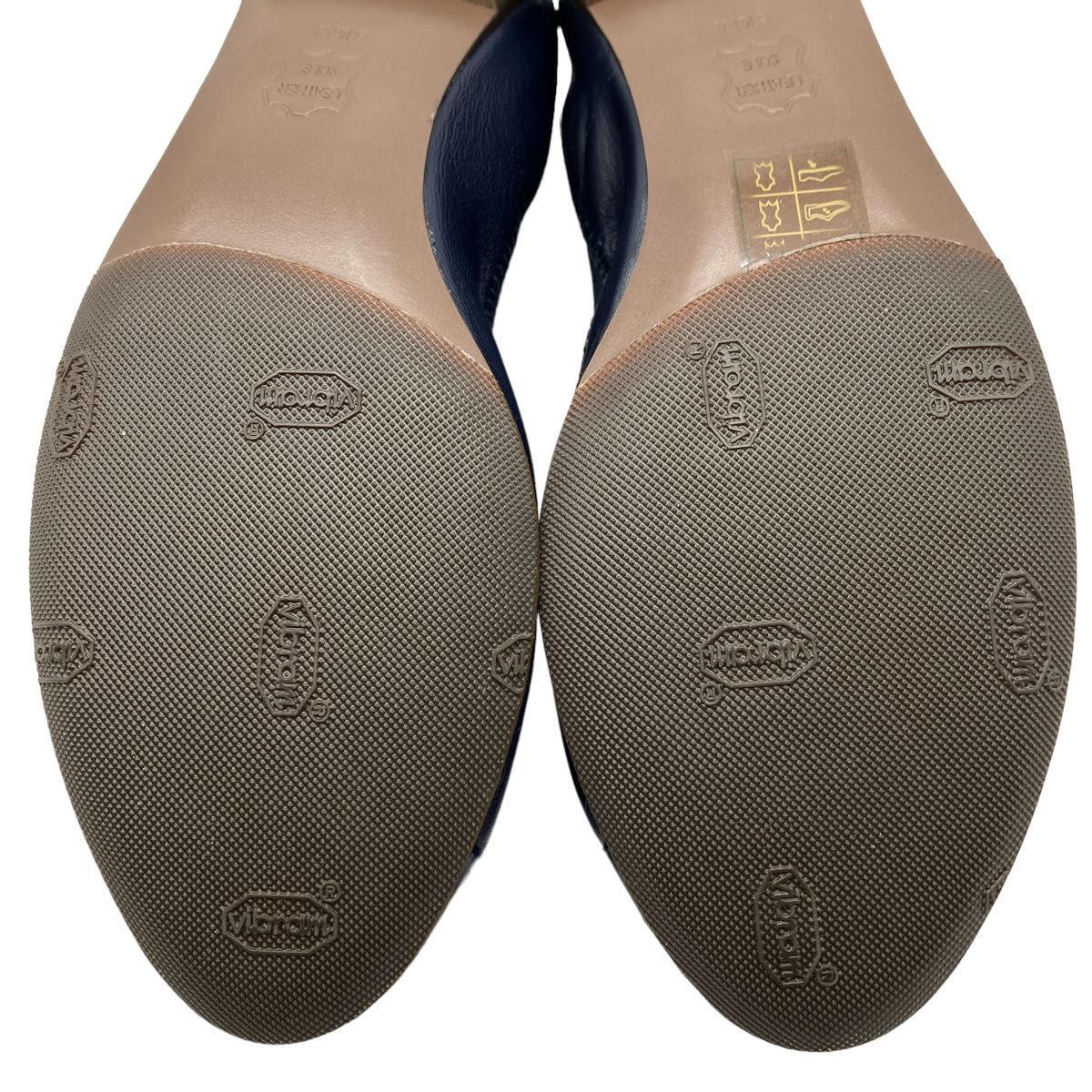 未使用品TORY BURCH トリーバーチ バレエシューズ 23 5㎝ 箱付 未使用品TORY BURCH トリーバーチ バレエシューズ 23 5㎝ 箱付