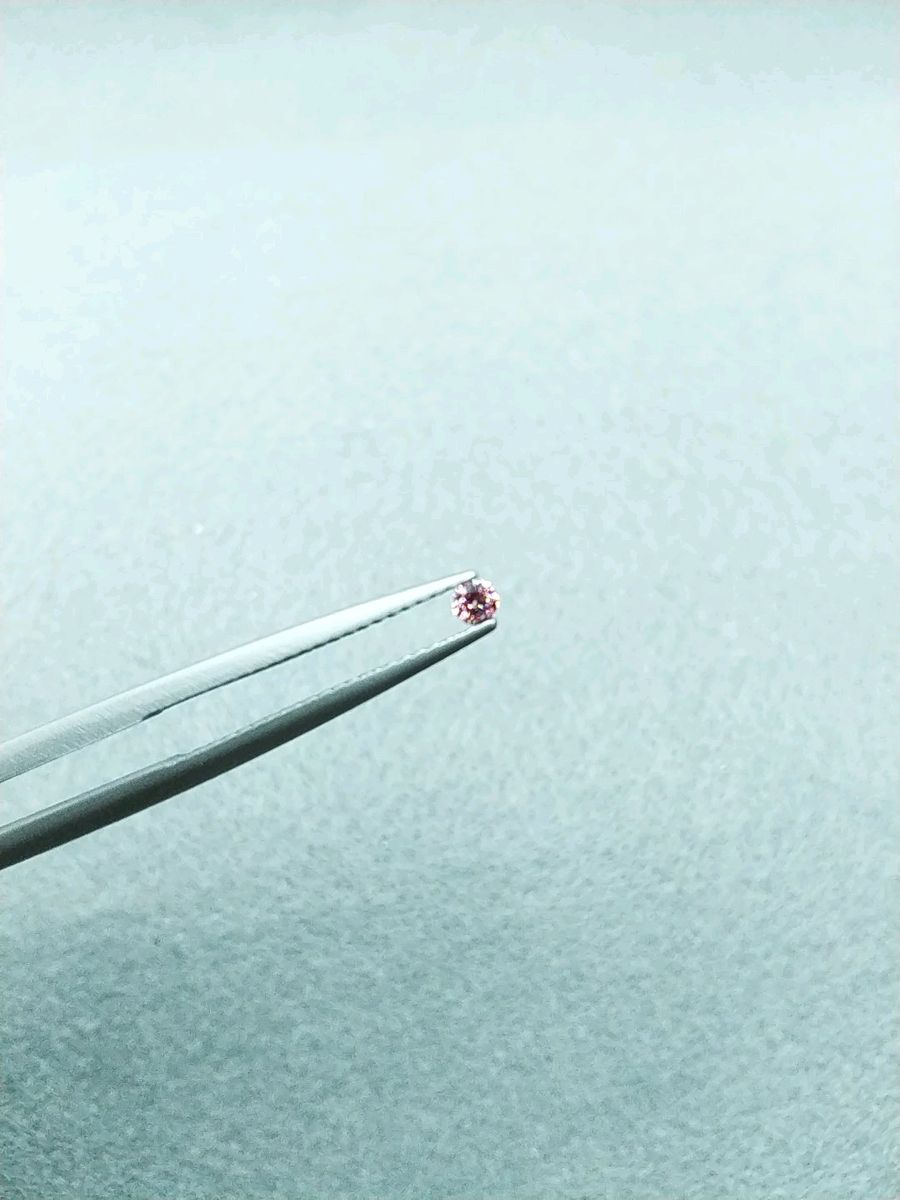 スワロフスキージルコニア　ファンシーピンク　2.5mm