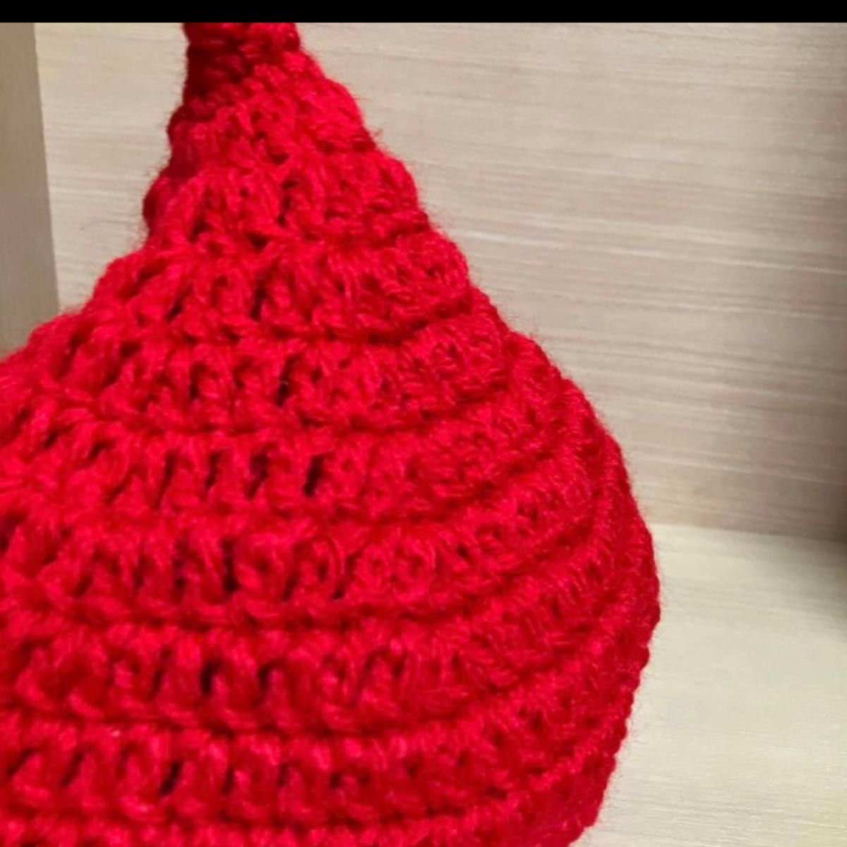 ハンドメイド、手編み、どんぐり帽、ピクミン風のふんわり暖かいアクリル100% ニット帽