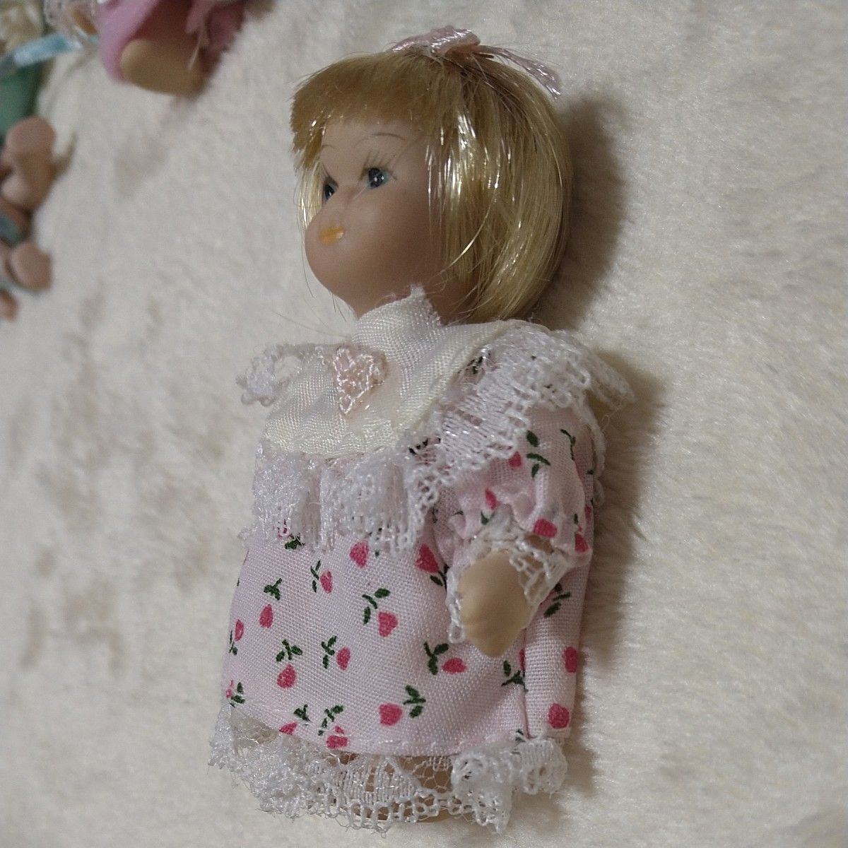ビスクドール　ミニョネット　陶器人形　ドール　ミニチュア　人形
