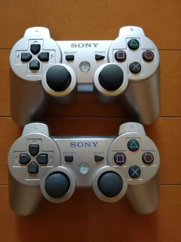 美品　PS3 Playstation3 プレステ3 SONY ソニー 純正品 ワイヤレスコントローラー　　DUALSHOCK3 2個セット　シルバー　動作確認済み