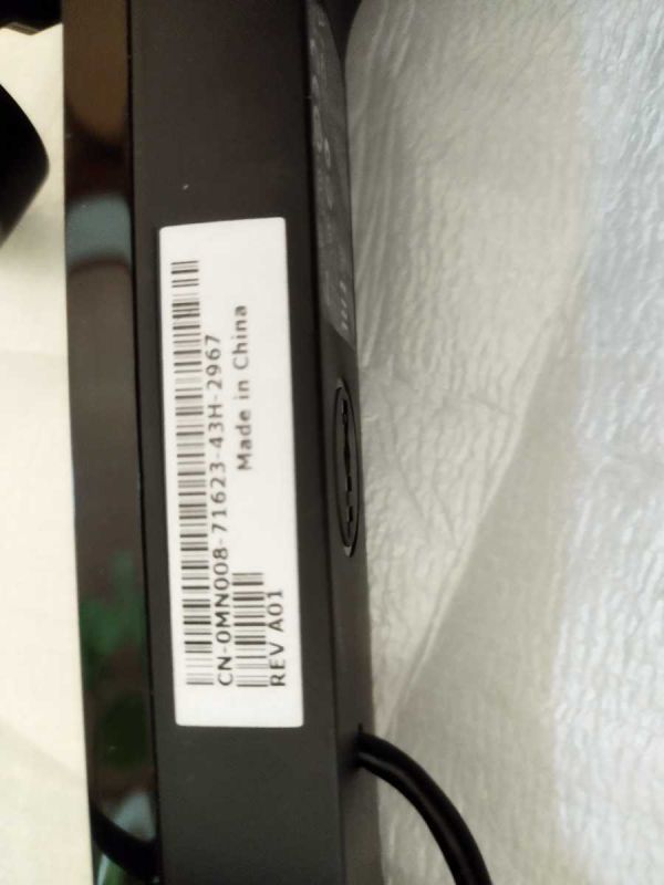 新古美品 Dell デル 20インチ LEDバックライト搭載モニター Dellステレオサウンドバー AC511付き 電源ケーブル付属 液晶モニター 音楽_画像5