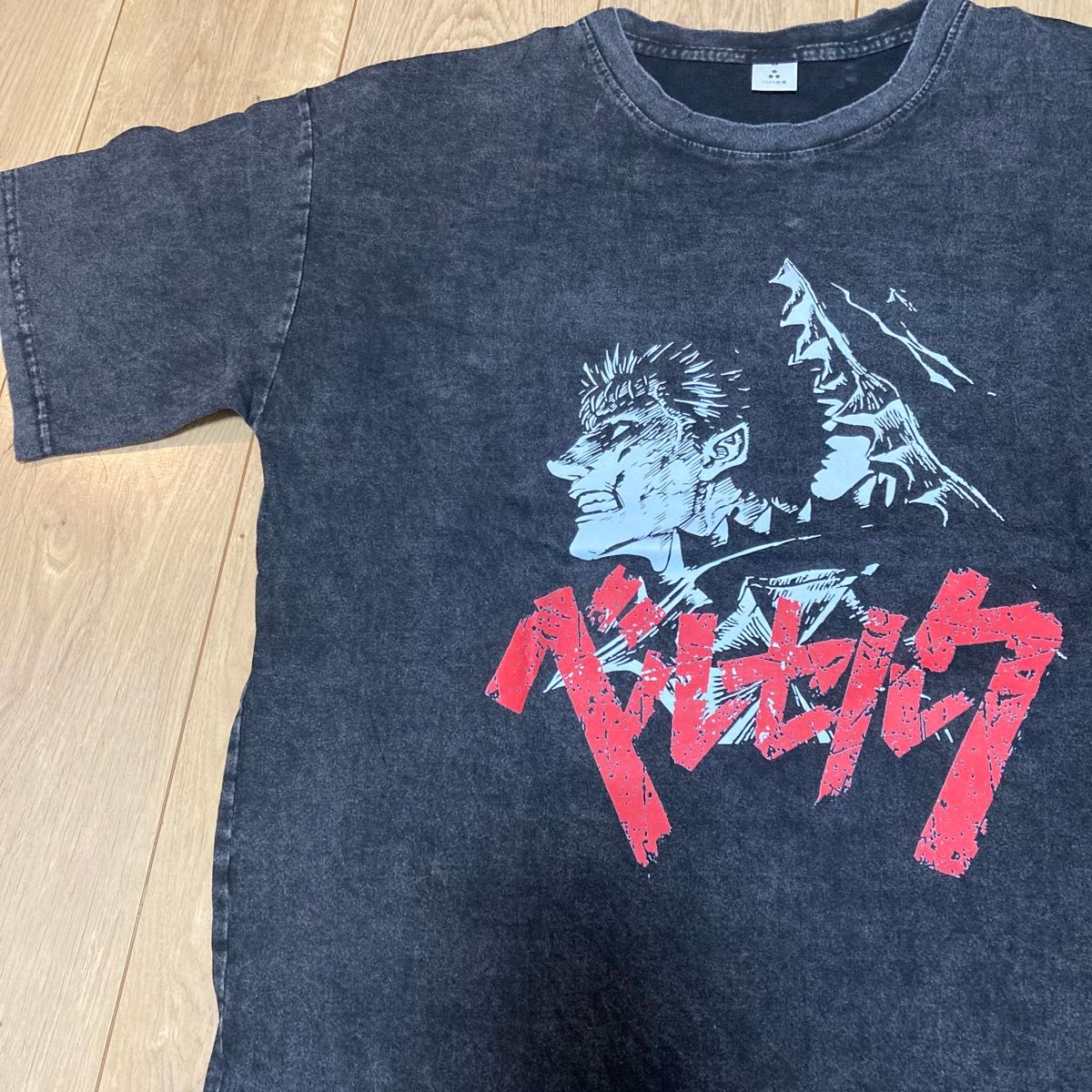 新品未使用送料無料 BERSERK T shirt ブラック
