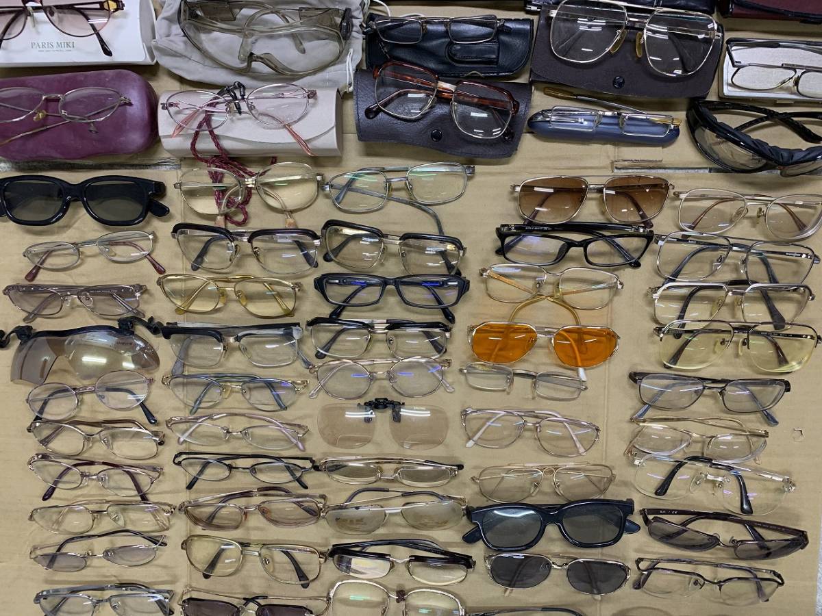 まとめて 大量 約113個 眼鏡 メガネ 老眼鏡 サングラス グラサン メガネケース ジャンク品_画像4