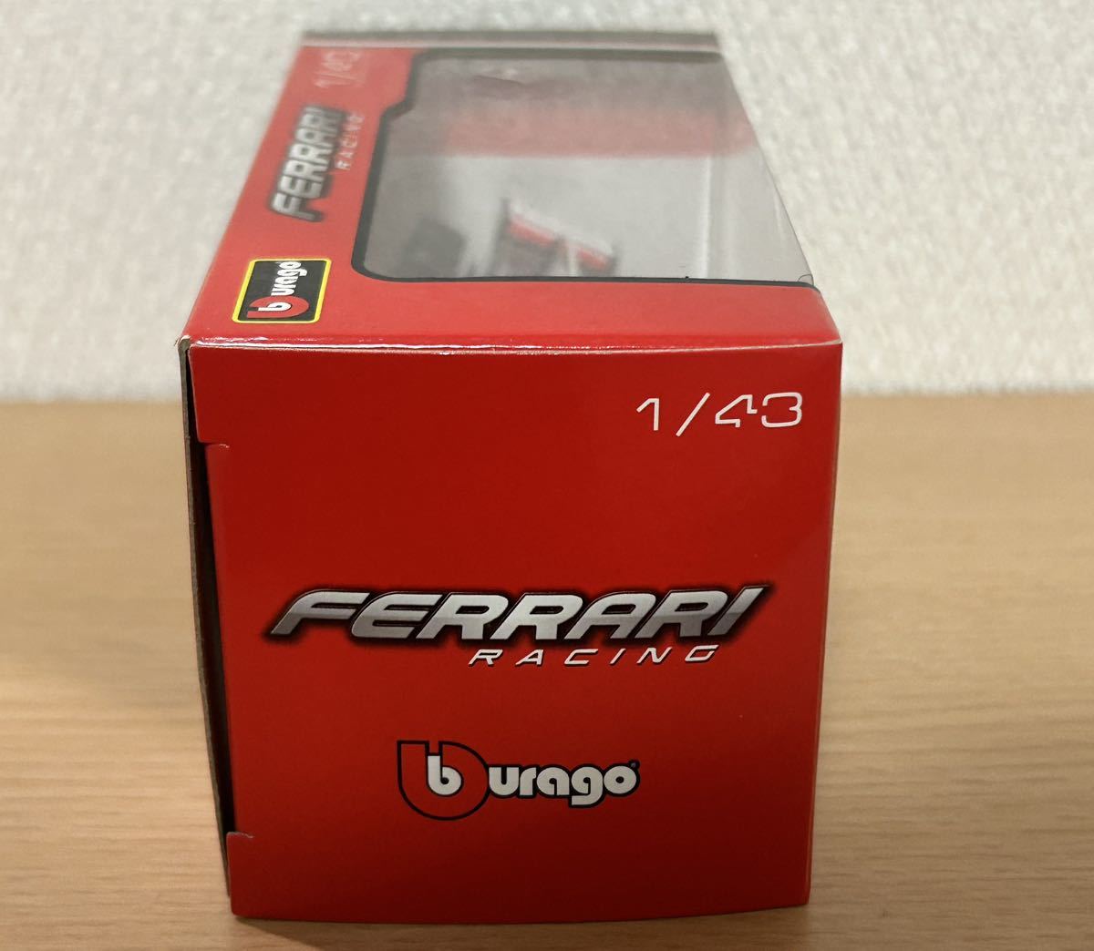 burago ブラーゴ 1/43スケール フェラーリSF70H セバスチャン・ベッテル_画像5