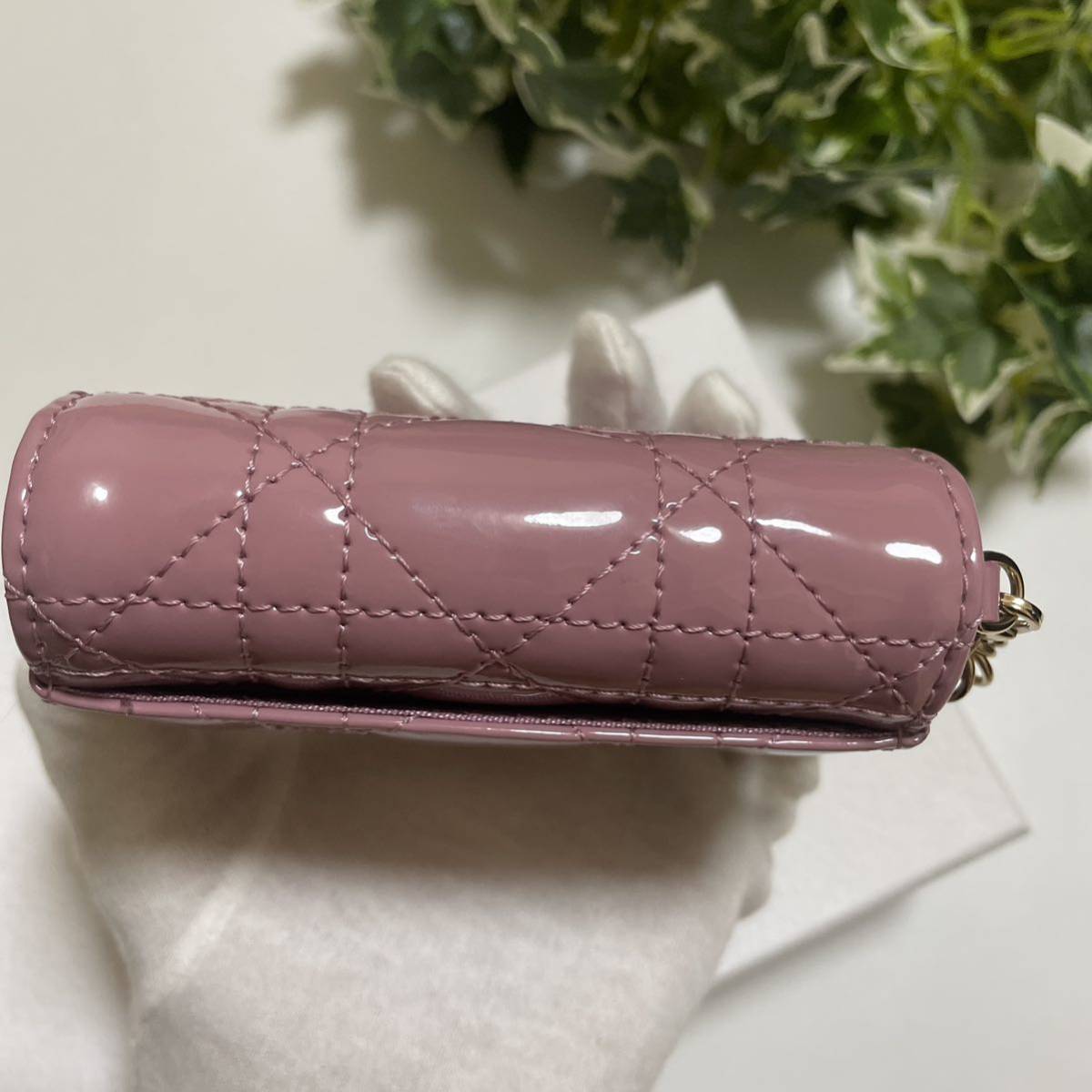 美品 LADY DIOR ロータスウォレット カナージュ パテントカーフ 美品 LADY DIOR ロータスウォレット カナージュ パテントカーフ