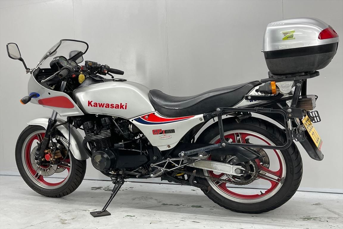 GPZ550 売り切り！１円スタート！レストアベース、部品取りにおすすめ！ZX550A！輸入新規！サイドボックス！全国配送！福岡佐賀_画像7