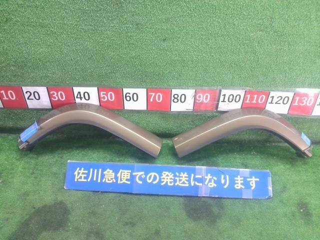 トヨタ ランドクルーザー プラド SXワイド KZJ78W 純正 オーバーフェンダー クォーター 左右 右:61063-60040 左:61064-60040 フチ割れ有り_画像1